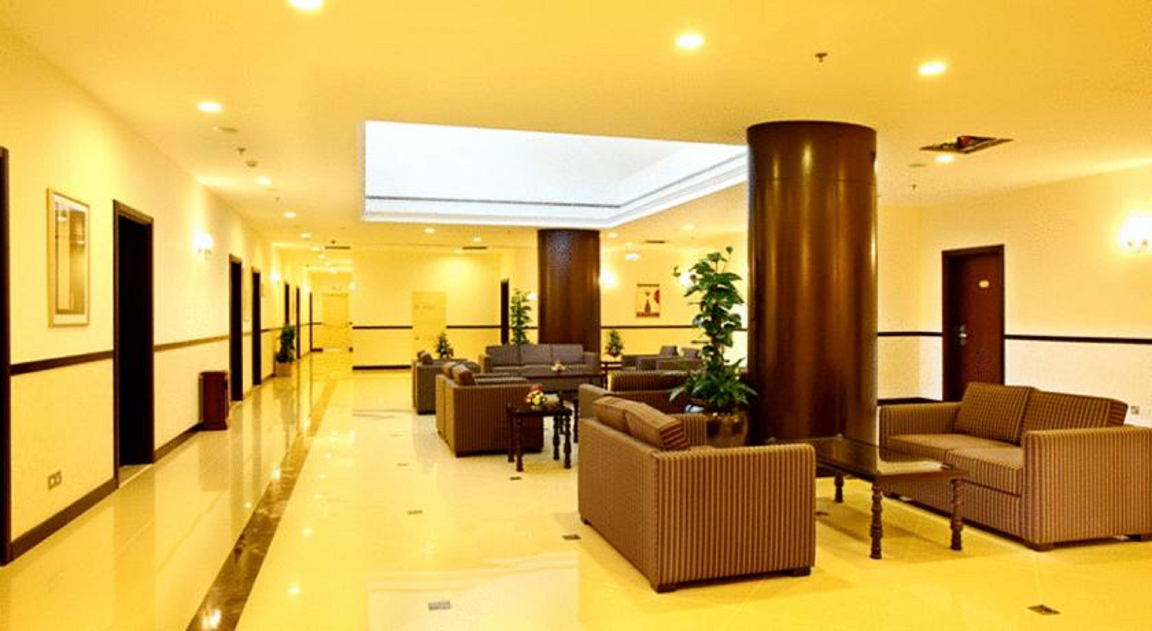 London Suites Hotel Дубай Экстерьер фото